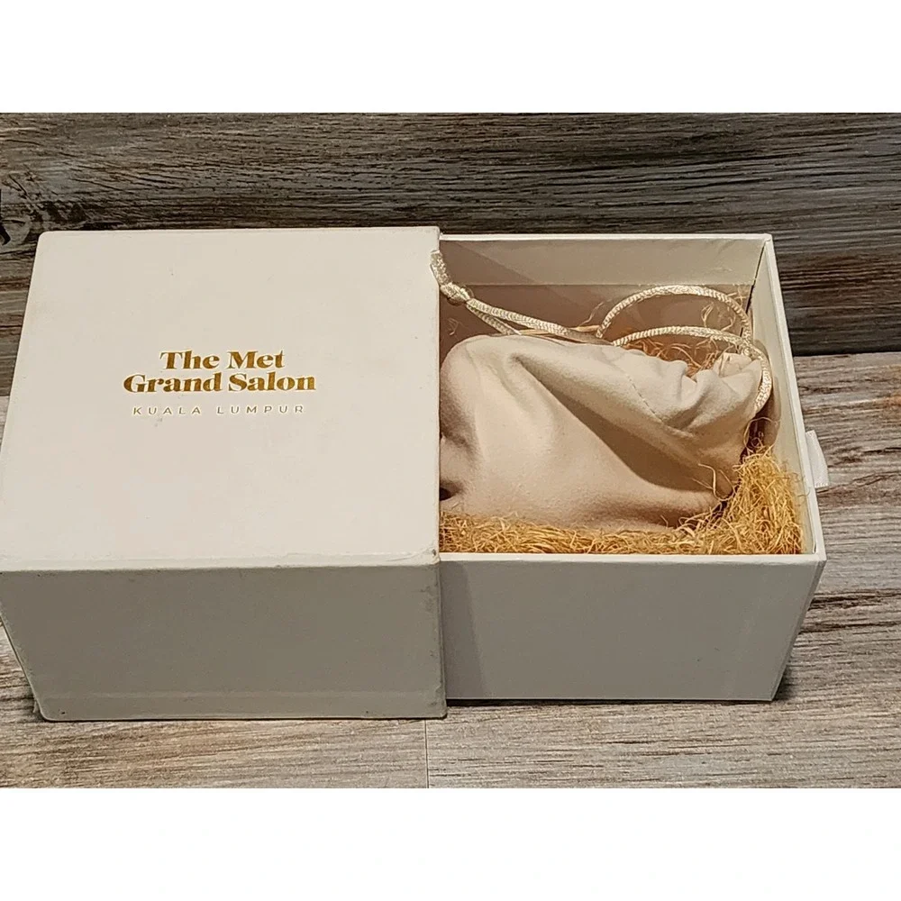 NEW The Met Grand Salon Kuala Lampur‎ Handmade And Hand Poured Hair Grow 50ML
